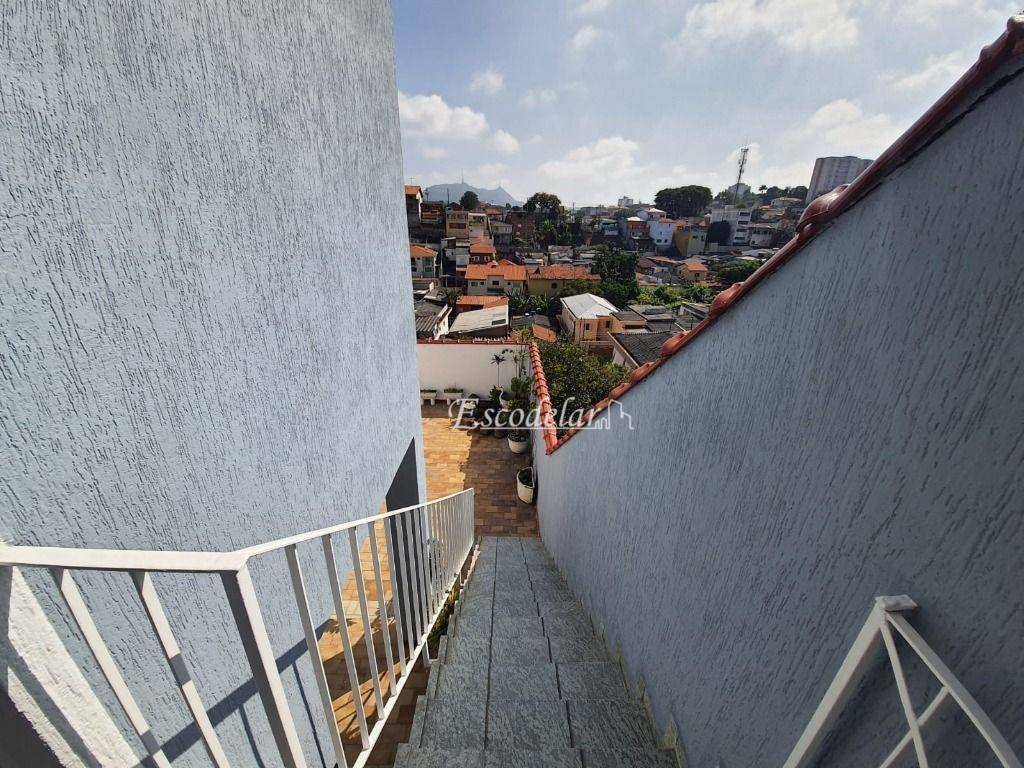 Sobrado à venda com 3 quartos, 200m² - Foto 43