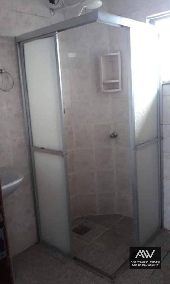 Apartamento à venda com 2 quartos, 70m² - Foto 2