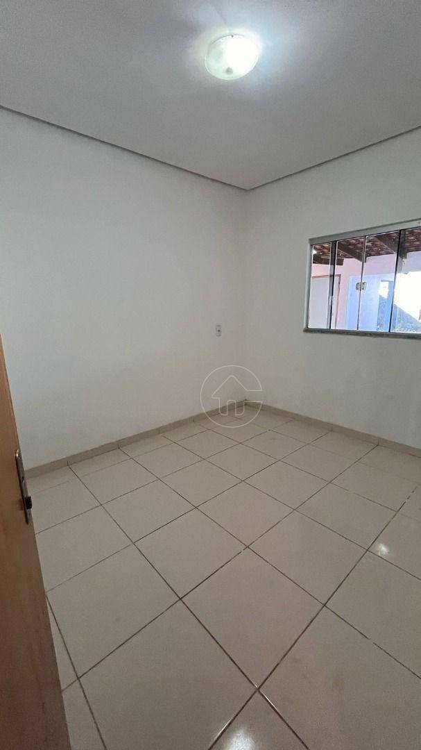 Casa à venda e aluguel com 3 quartos, 270m² - Foto 11