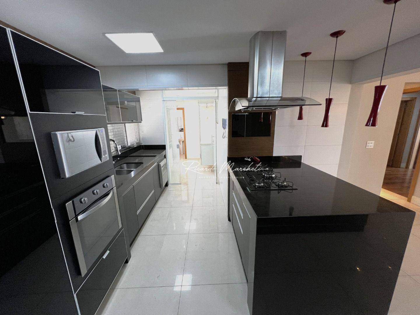 Apartamento à venda com 3 quartos, 151m² - Foto 8