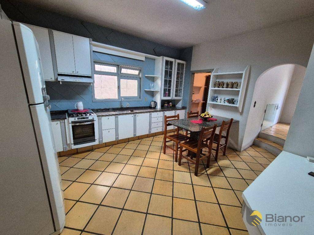 Casa à venda com 3 quartos, 160m² - Foto 10