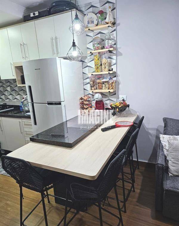 Apartamento à venda com 2 quartos, 47m² - Foto 3