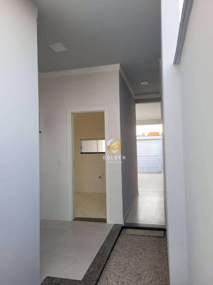 Casa à venda com 3 quartos, 96m² - Foto 15