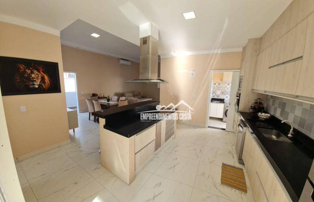 Casa de Condomínio à venda e aluguel com 3 quartos, 182m² - Foto 17