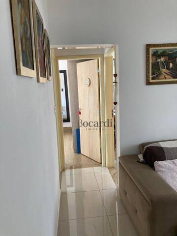 Apartamento à venda com 2 quartos, 80m² - Foto 12