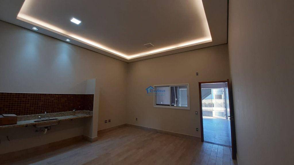 Casa à venda com 2 quartos, 64m² - Foto 4