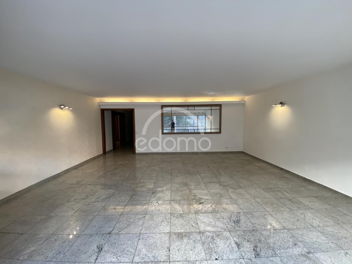 Apartamento à venda com 3 quartos, 180m² - Foto 4