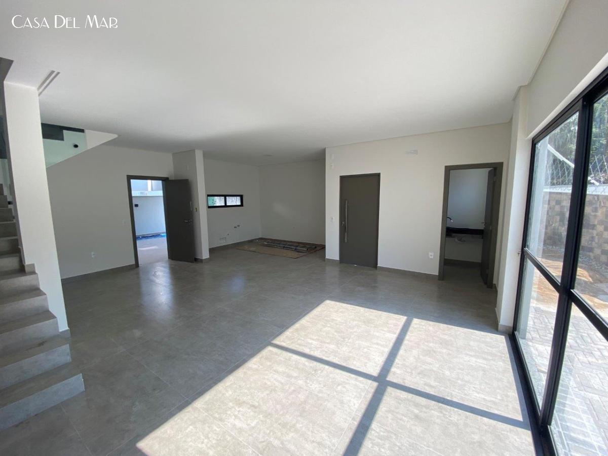 Casa à venda com 3 quartos, 220m² - Foto 15