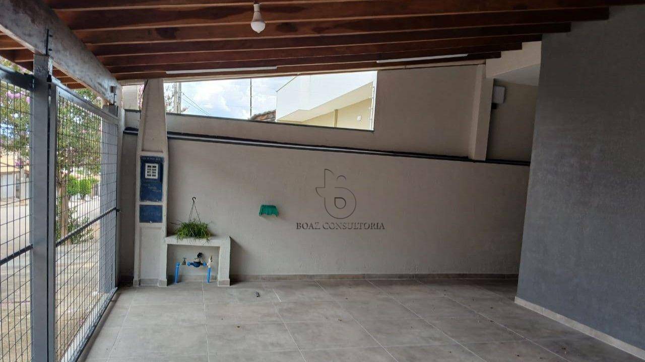 Casa à venda com 3 quartos, 117m² - Foto 2