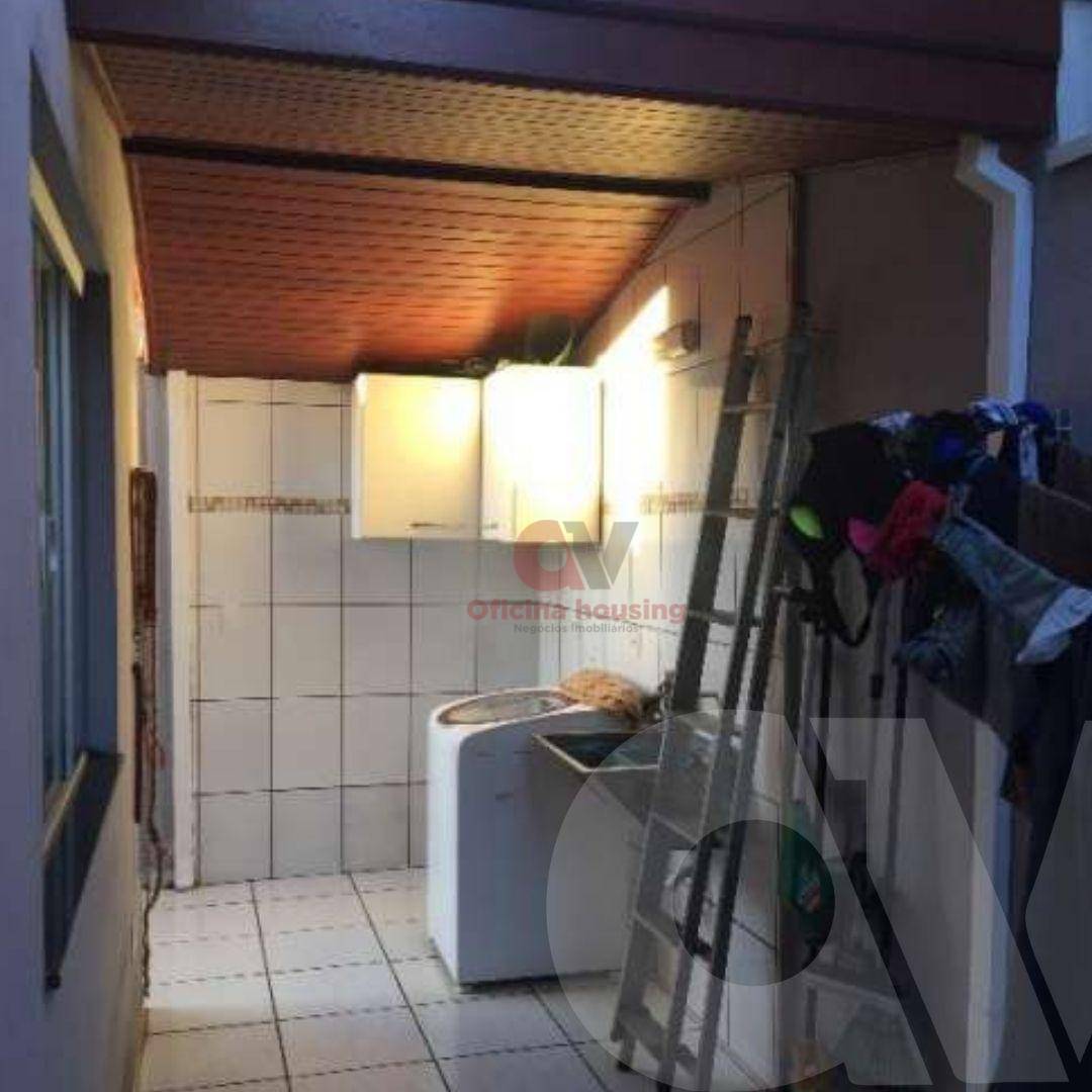 Casa à venda com 3 quartos, 185m² - Foto 17