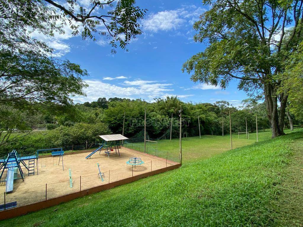 Casa de Condomínio à venda e aluguel com 3 quartos, 250m² - Foto 31