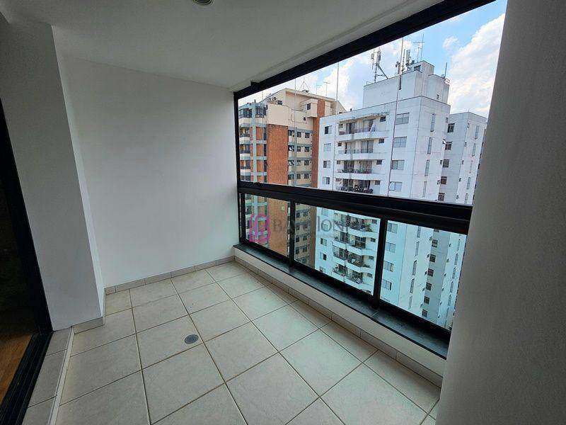 Apartamento para alugar com 3 quartos, 130m² - Foto 7