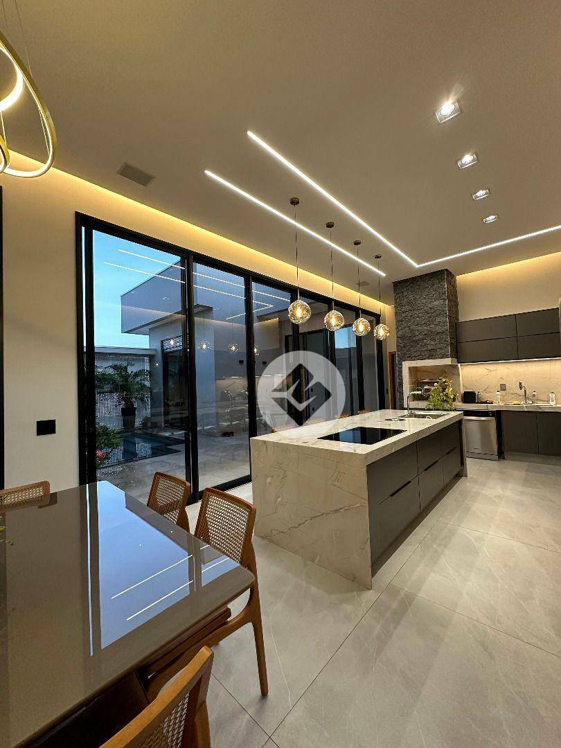Casa à venda com 3 quartos, 219m² - Foto 4