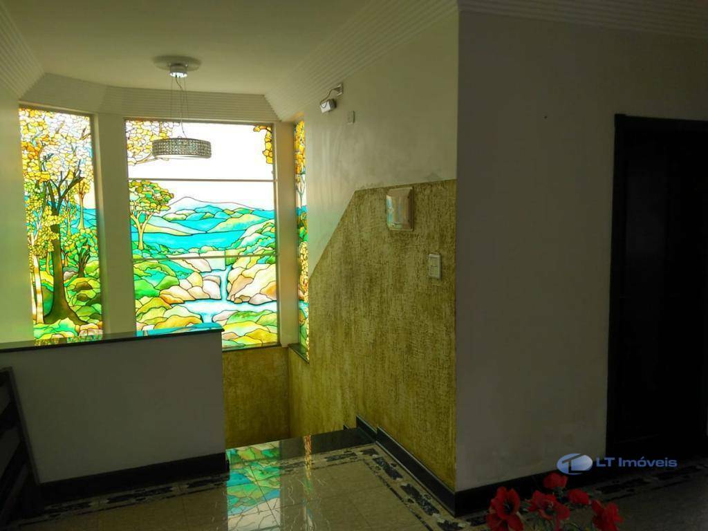 Sobrado à venda com 3 quartos, 330m² - Foto 18