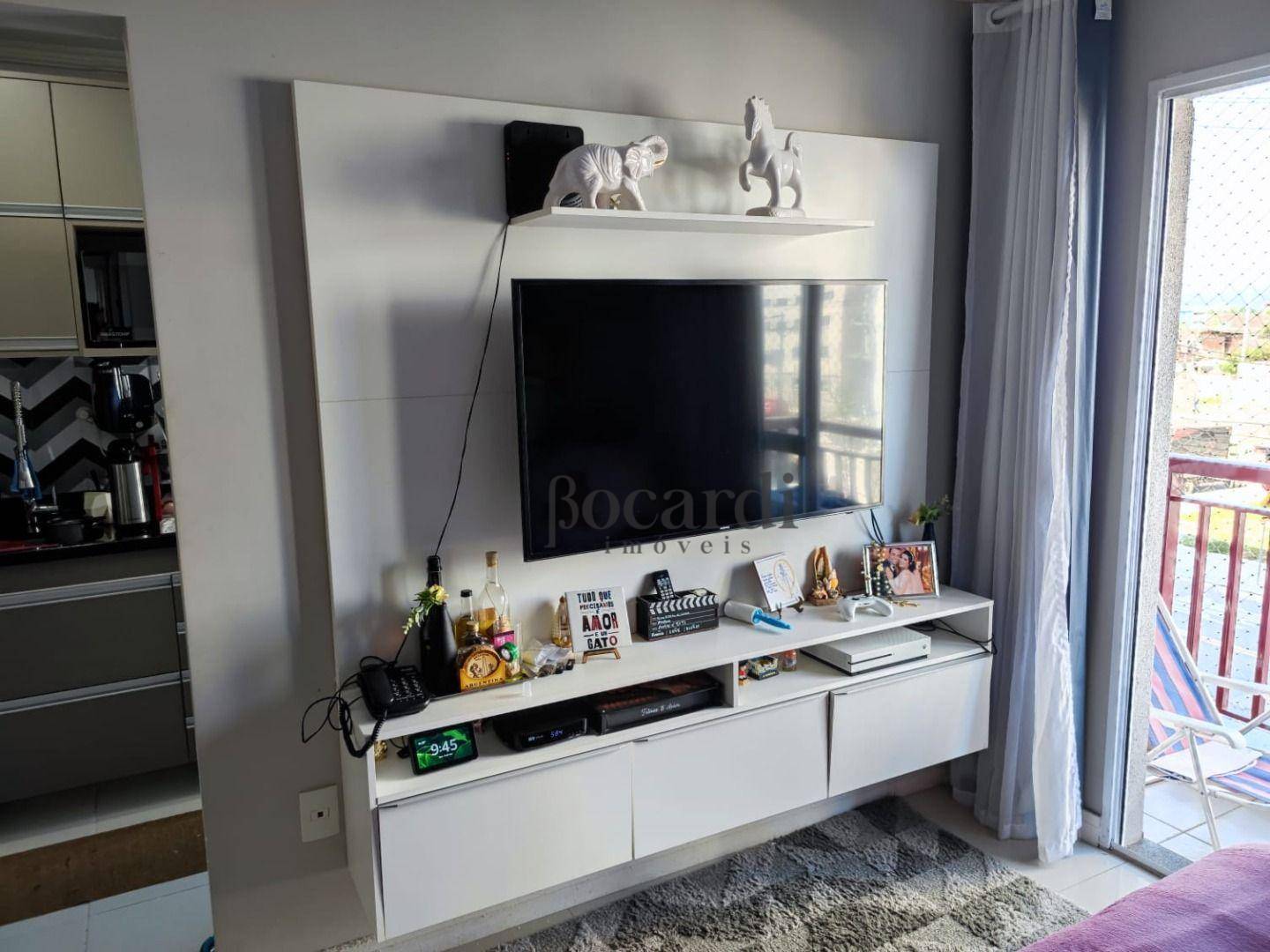 Apartamento à venda com 2 quartos, 49m² - Foto 2