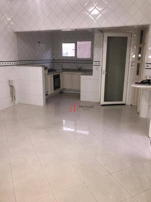 Casa para alugar com 4 quartos, 608m² - Foto 10