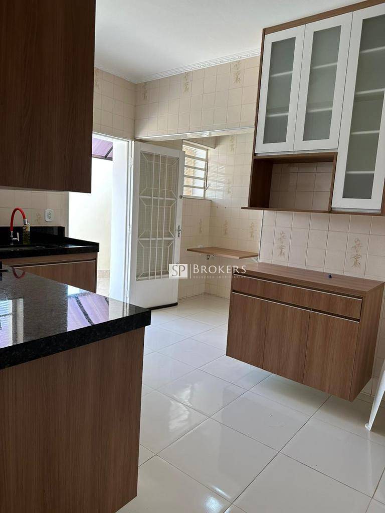 Casa à venda com 3 quartos, 260m² - Foto 7