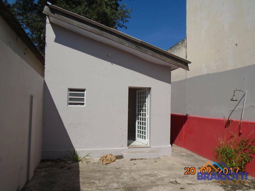 Casa à venda com 2 quartos, 86m² - Foto 1