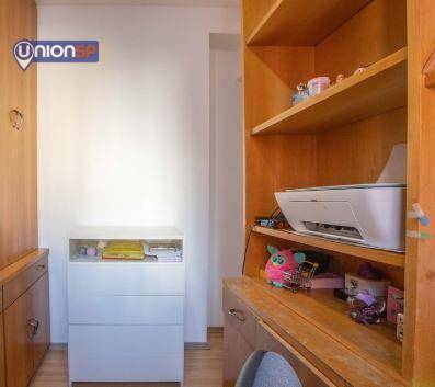 Apartamento à venda com 3 quartos, 76m² - Foto 9