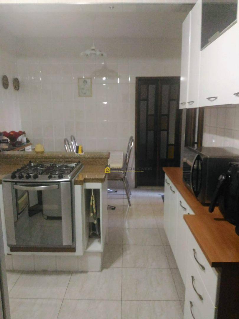 Sobrado à venda com 5 quartos, 212m² - Foto 4