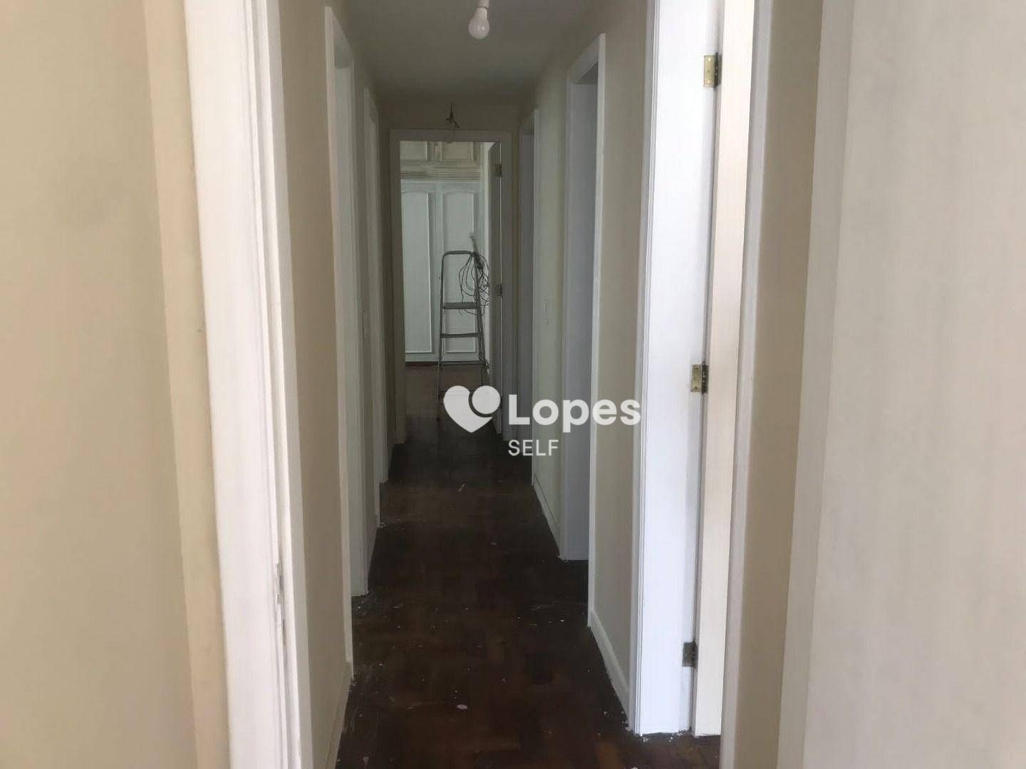 Apartamento à venda com 3 quartos, 135m² - Foto 3