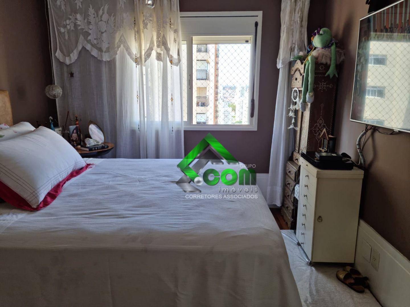 Apartamento à venda com 3 quartos, 200m² - Foto 32