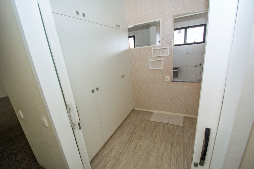 Apartamento à venda com 3 quartos, 126m² - Foto 6