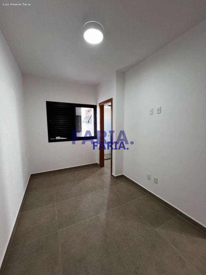 Apartamento à venda com 2 quartos, 76m² - Foto 7