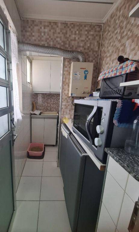 Apartamento à venda com 3 quartos, 70m² - Foto 18