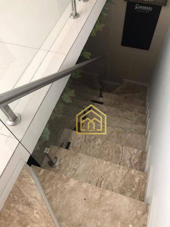 Sobrado à venda com 4 quartos, 312m² - Foto 9