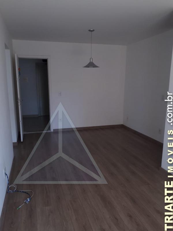 Apartamento à venda com 3 quartos, 80m² - Foto 4