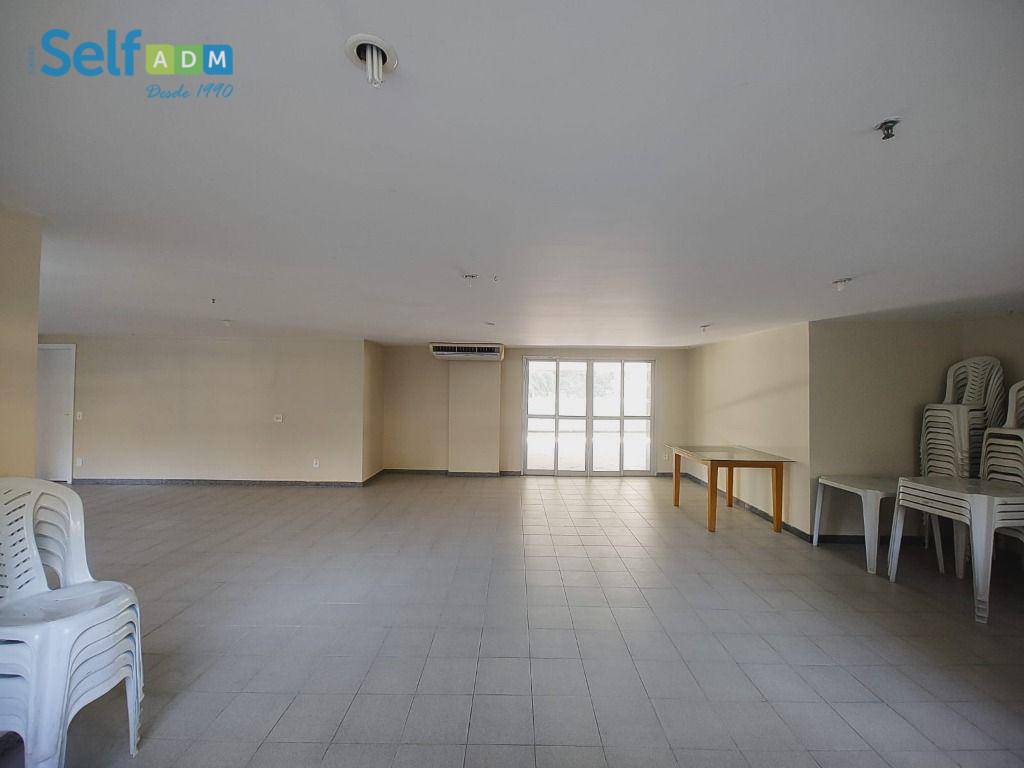 Apartamento para alugar com 2 quartos, 62m² - Foto 17