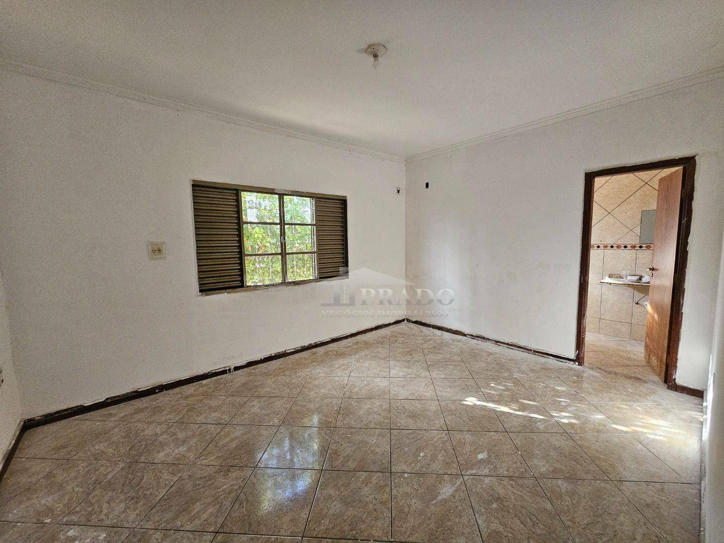 Casa para alugar com 4 quartos, 198m² - Foto 12