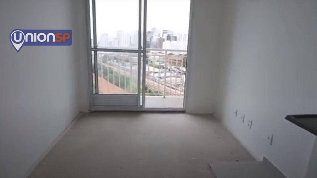 Apartamento à venda com 1 quarto, 26m² - Foto 2