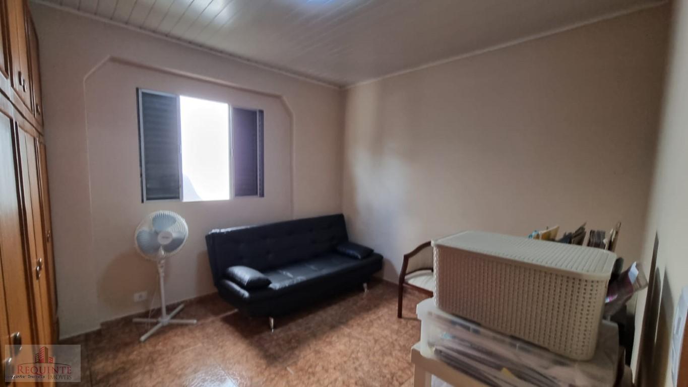 Casa à venda com 3 quartos, 230m² - Foto 16