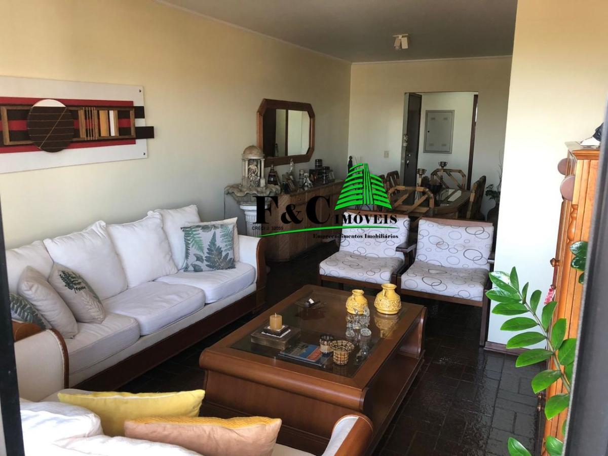 Apartamento à venda com 2 quartos, 222m² - Foto 5