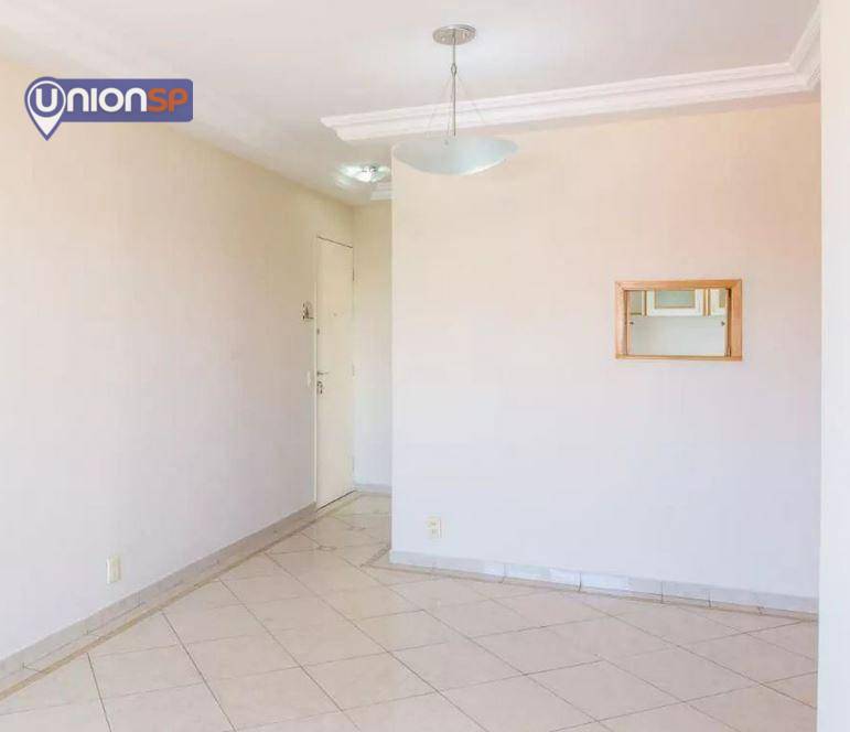 Apartamento à venda com 2 quartos, 65m² - Foto 2