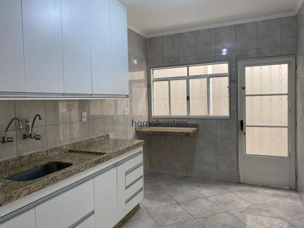 Casa à venda com 3 quartos, 260m² - Foto 9