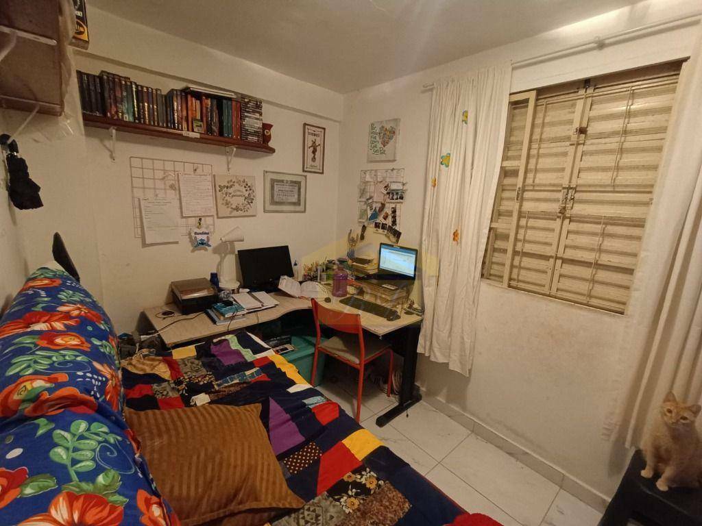 Casa à venda com 3 quartos, 80m² - Foto 17