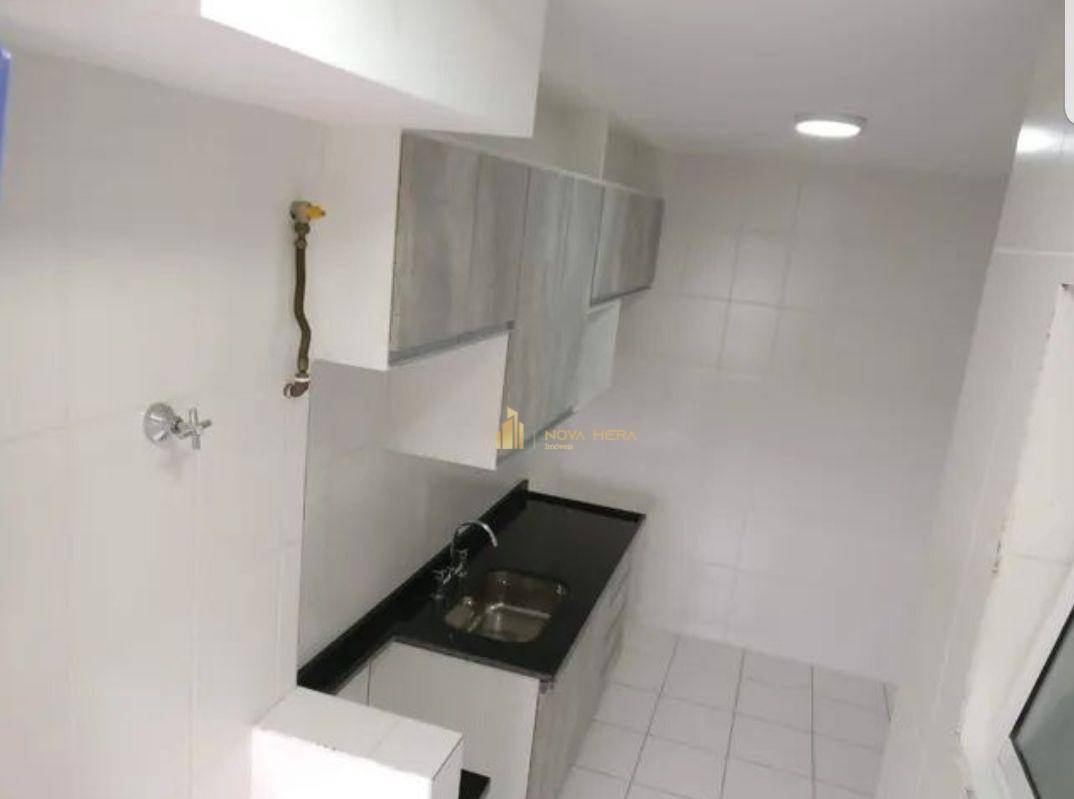 Apartamento à venda com 2 quartos, 52m² - Foto 4