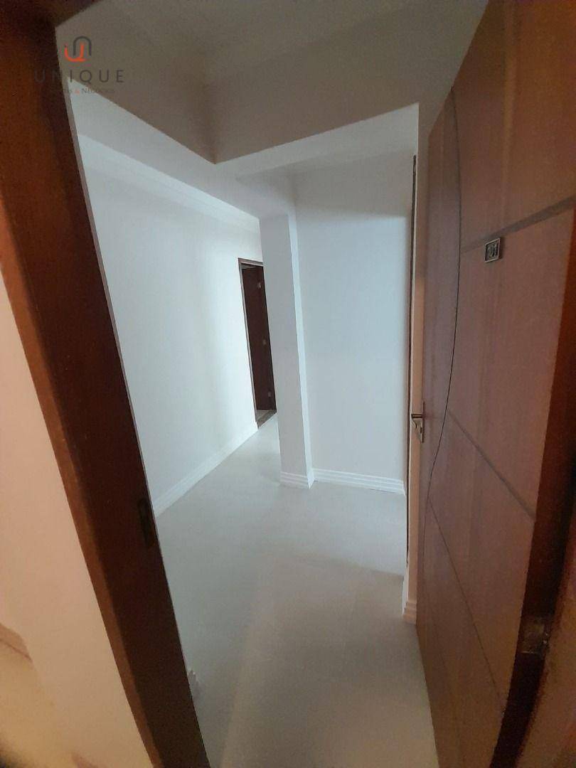 Apartamento à venda com 2 quartos, 73m² - Foto 7