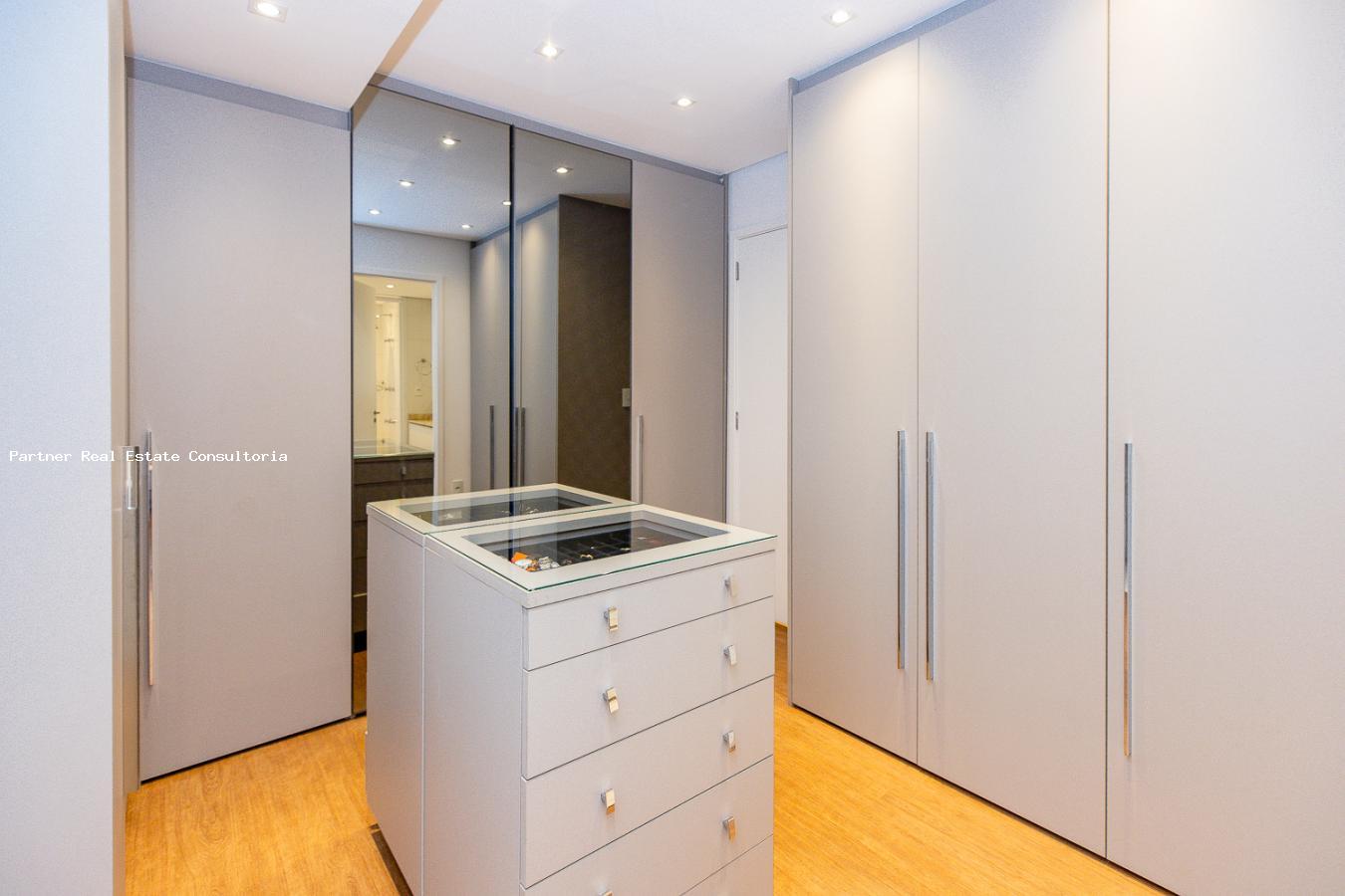 Apartamento à venda com 4 quartos, 243m² - Foto 33