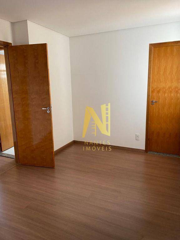 Apartamento à venda com 3 quartos, 123m² - Foto 7