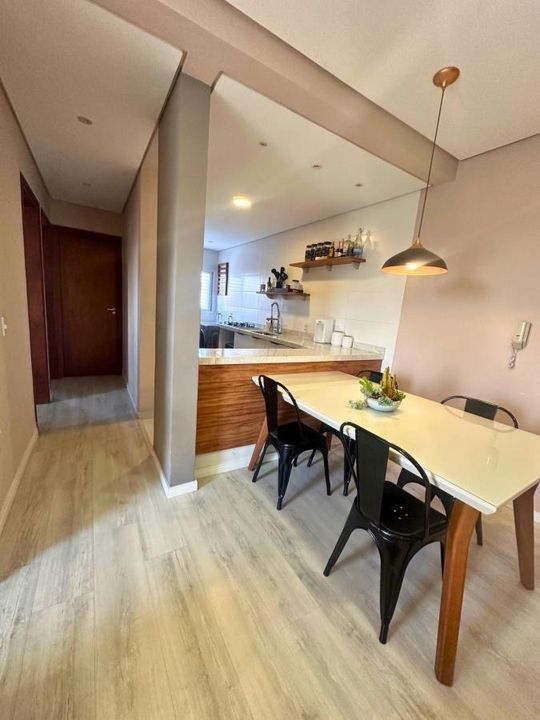 Apartamento à venda com 2 quartos, 56m² - Foto 1