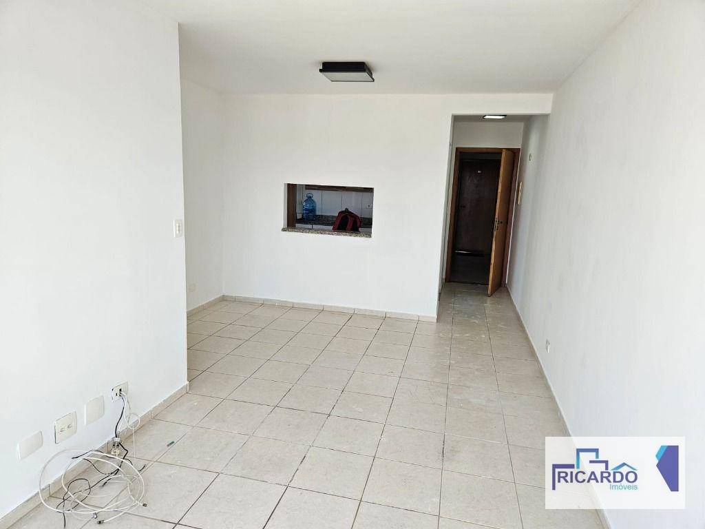 Apartamento para alugar com 3 quartos, 80m² - Foto 1