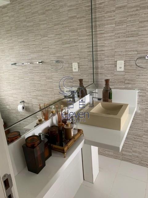 Apartamento à venda com 4 quartos, 225m² - Foto 10