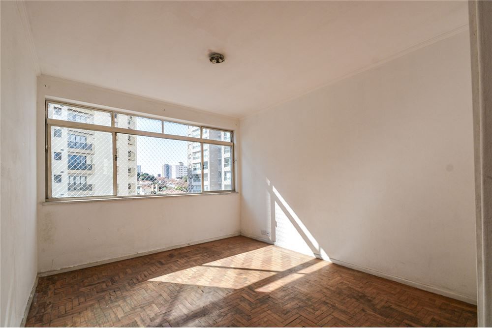 Apartamento à venda com 3 quartos, 70m² - Foto 4