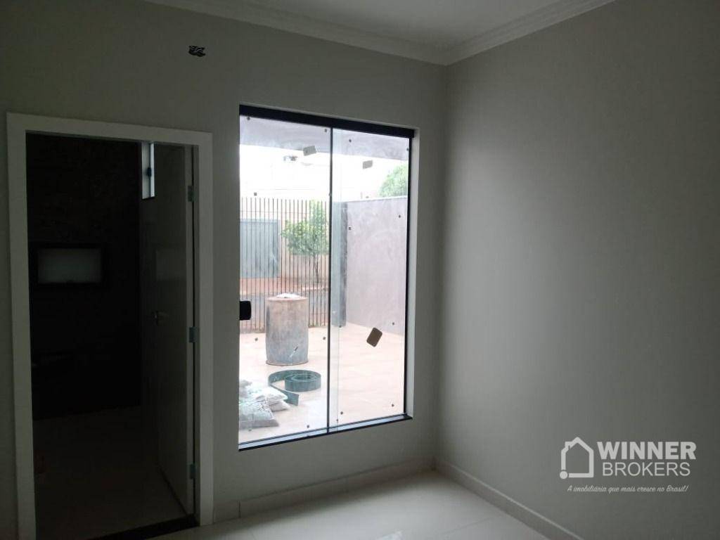 Casa à venda com 3 quartos, 70m² - Foto 8