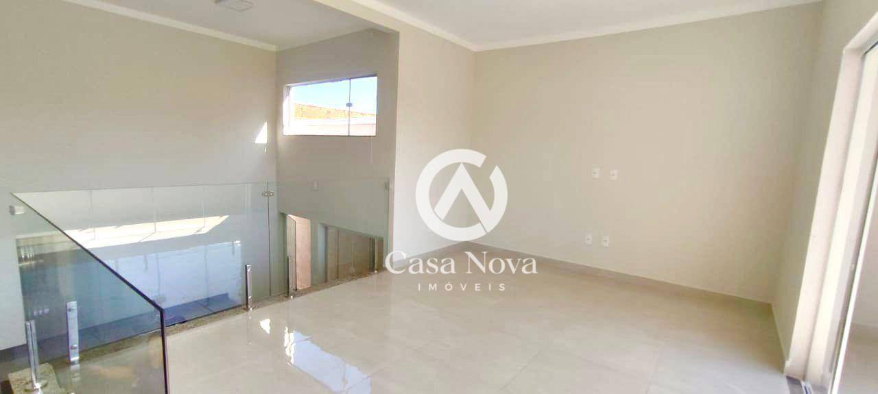 Casa à venda com 3 quartos, 137m² - Foto 3