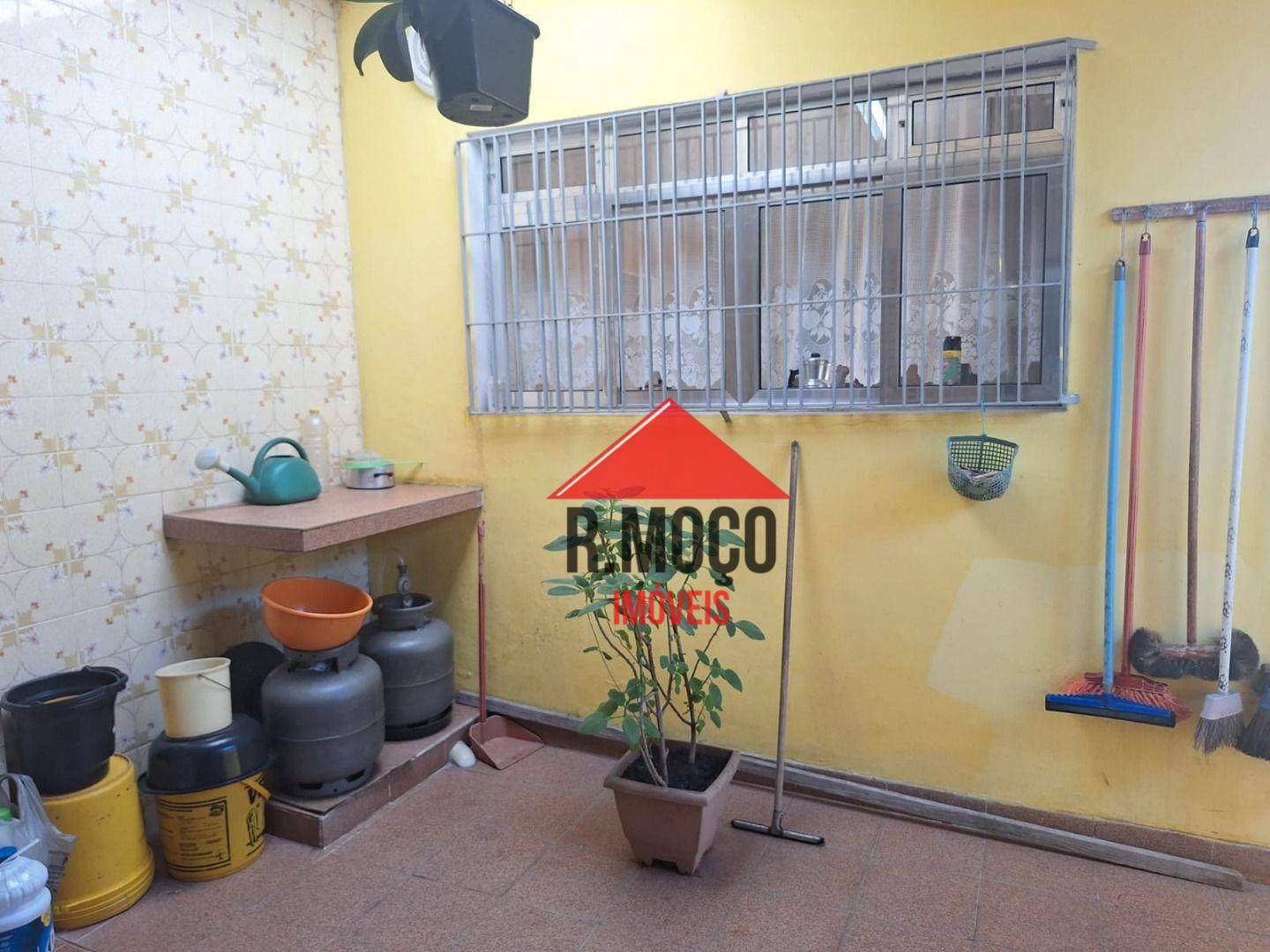 Sobrado à venda com 2 quartos, 125m² - Foto 2